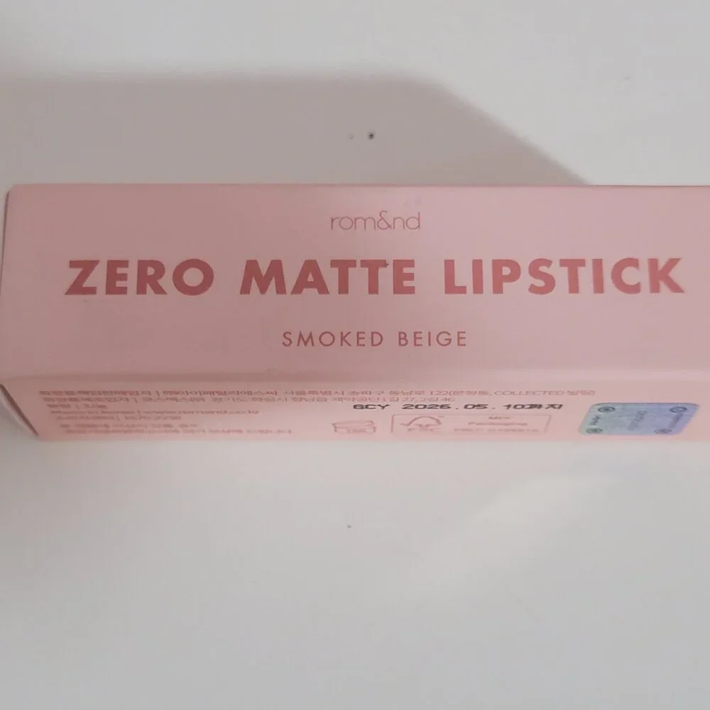 Romand Zero Matte Lipstick - Shade Smoked Beige NIB